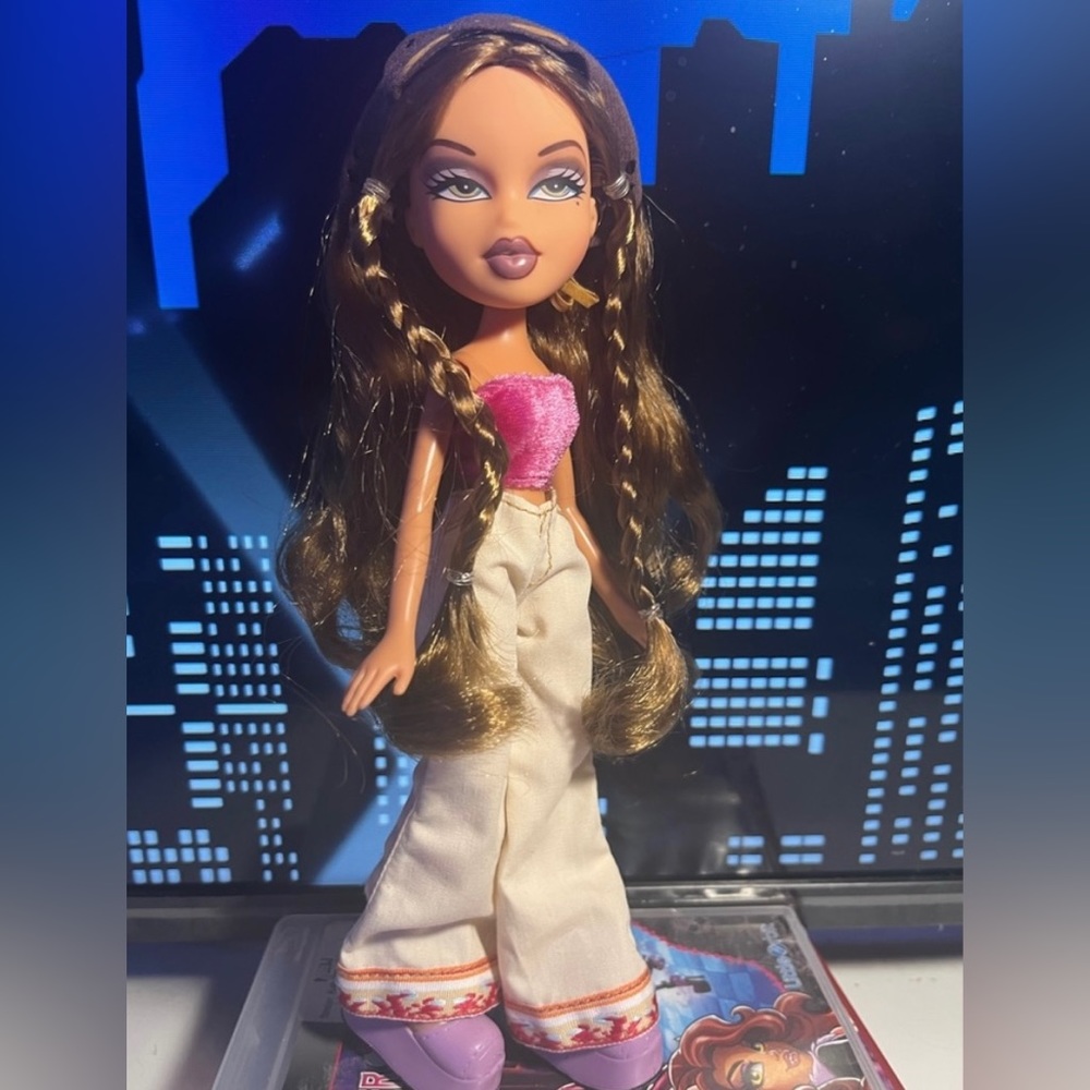 Bratz Doll/  Yasmin / 20 Yearz Special Anniversary Edition